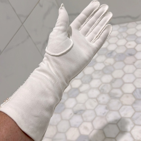 Vintage 50-60’s Faux Pearl Ivory Cotton Gloves British Hong Kong Women’s Size S - Picture 11 of 12